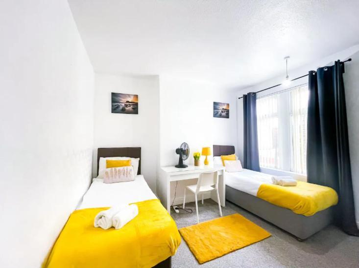 Beautiful 2 Bedroom House - Free Parking - Lt House Leicester Exteriér fotografie
