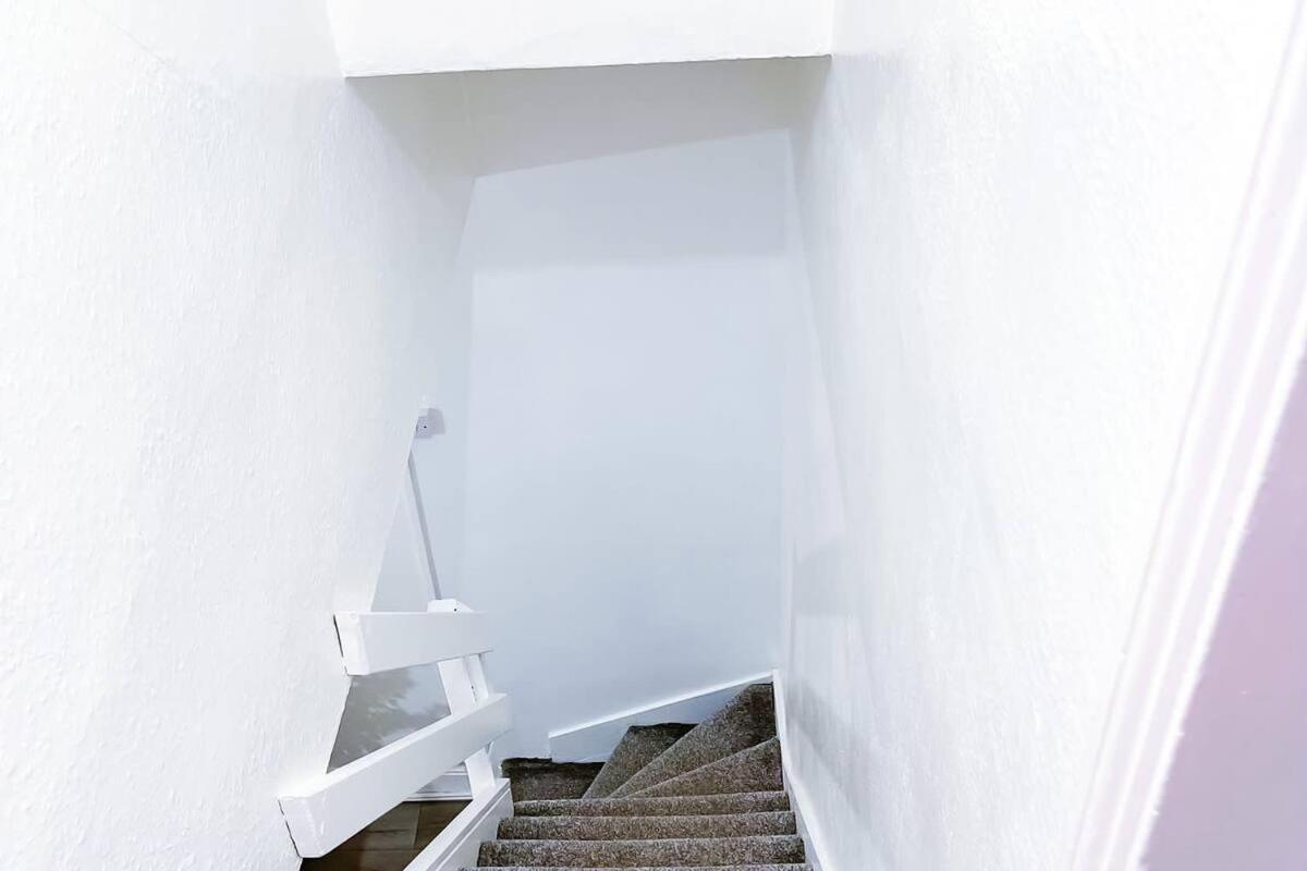 Beautiful 2 Bedroom House - Free Parking - Lt House Leicester Exteriér fotografie